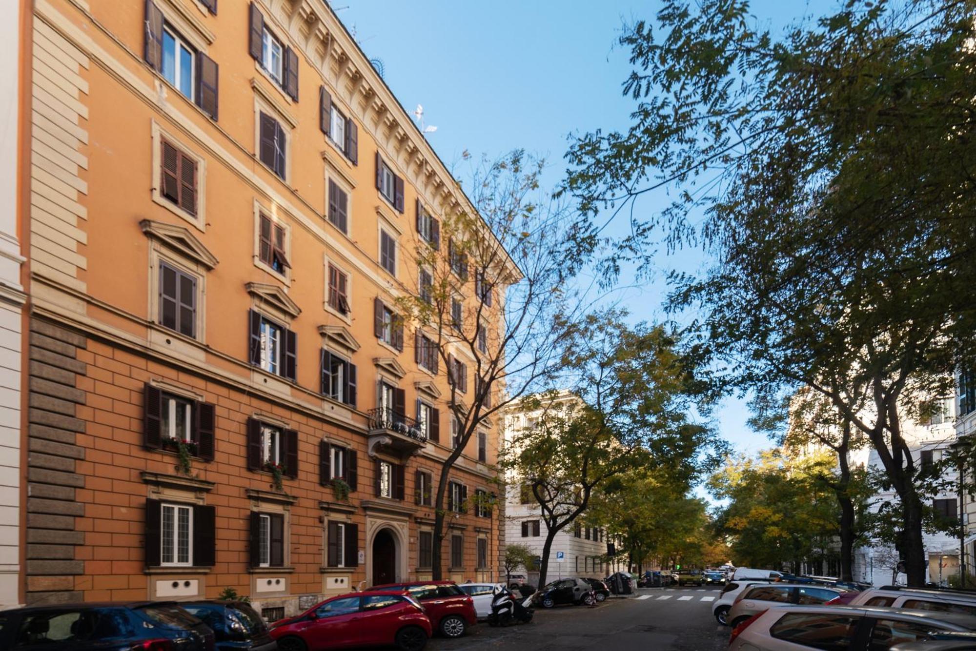 Joivy Charming 3br Flat Near The Vatican * Roma